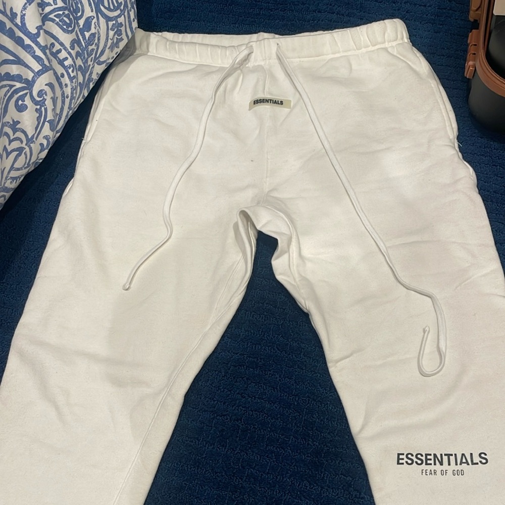 Fear of god essentials cream sweat pants size large worn